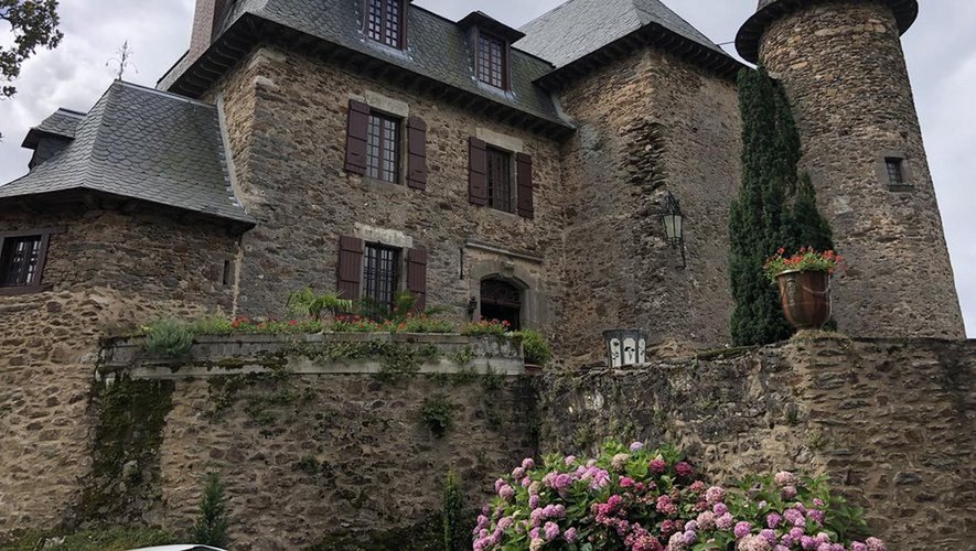La famille Panassié a été propriétaire du château de Girondependant près de 50 ans.