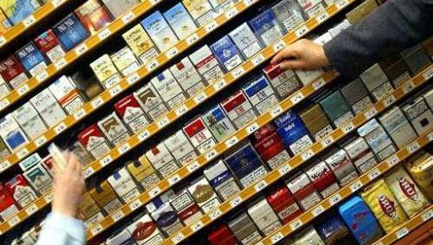 Si les ventes de tabac ont baissé de 30 % en 10 ans, ce n'est qu'en France...