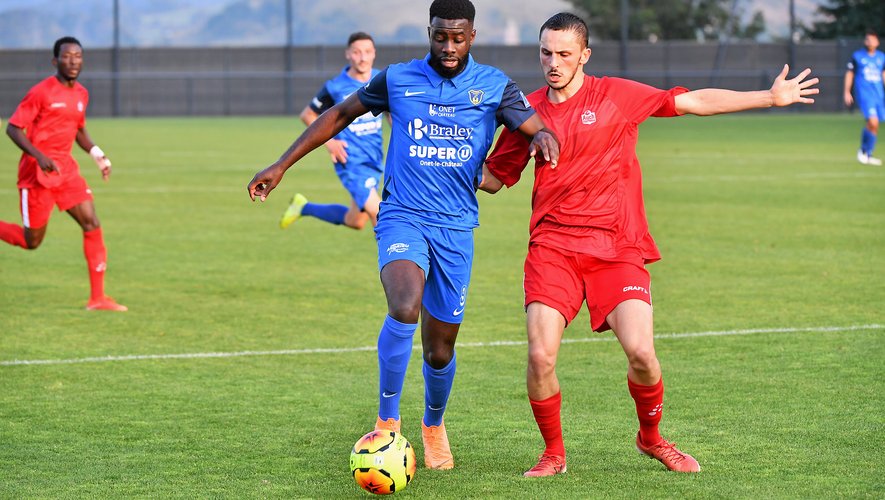 L’attaquant Bala Fofana (en bleu) en est à quatre buts en trois matches.