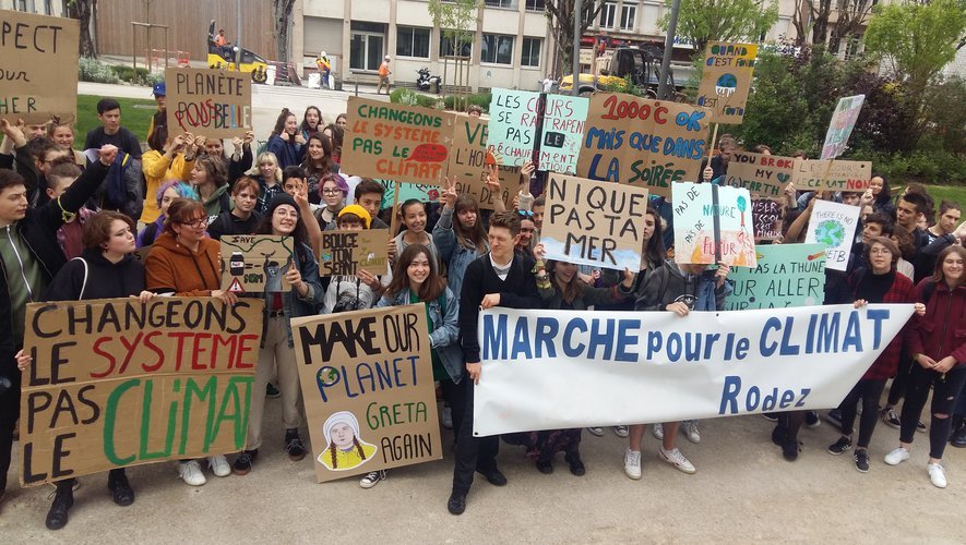 Les jeunes générations sont de plus en plus sensibilisées au réchauffement climatique, comme ici à Rodez en mai2019.