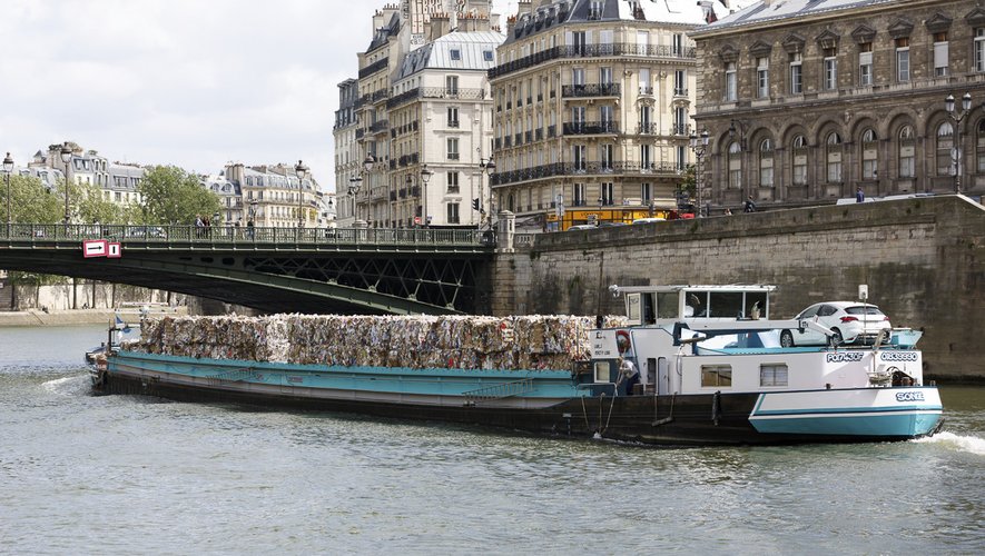 La Seine est le deuxième axe fluvial le plus navigué en Europe.