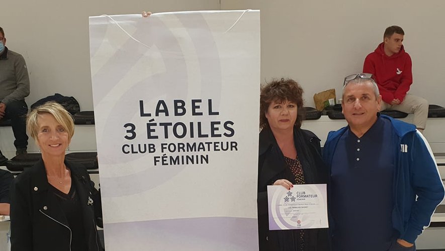 Véronique Romulus, Roselyne Portal et Jean-Jacques Dessaint lors de la remisedu label.