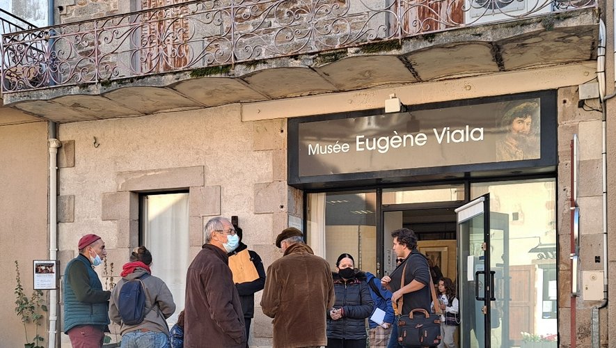 La matinée a commencé par la visite du musée Eugène Viala