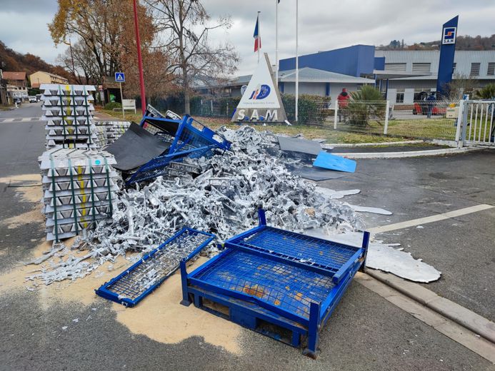 La colère ne s'est pas fait attendre du côté de l'usine Sam de Viviez.