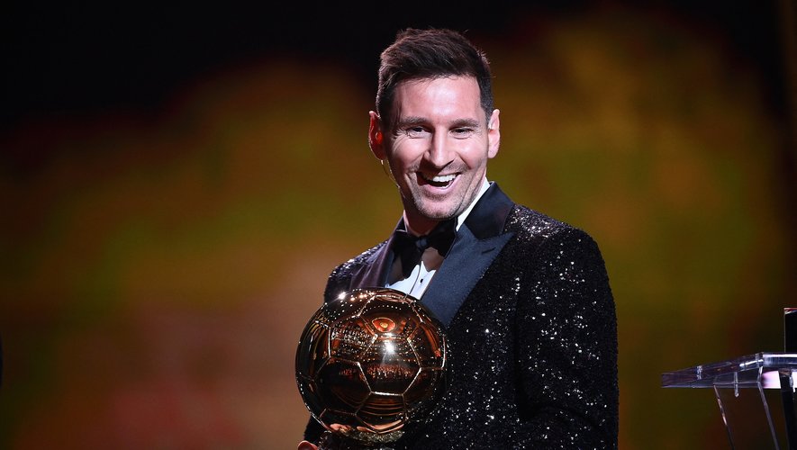 Lionel Messi a remporté le Ballon d'Or en 2019, 2015, 2012, 2011, 2010, 2009 et 2008.