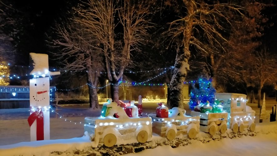 À l’approche de Noël, le village s’illumine