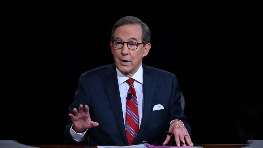 En 2016, Chris Wallace était devenu le premier journaliste de Fox à modérer un débat entre les deux candidats à la présidentielle, en l'occurence la démocrate Hillary Clinton et le républicain Donald Trump.
