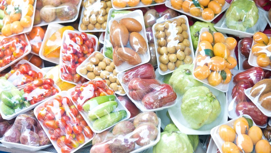 A partir du 1er janvier, plusieurs fruits et légumes frais ne pourront plus être emballés dans du plastique.
