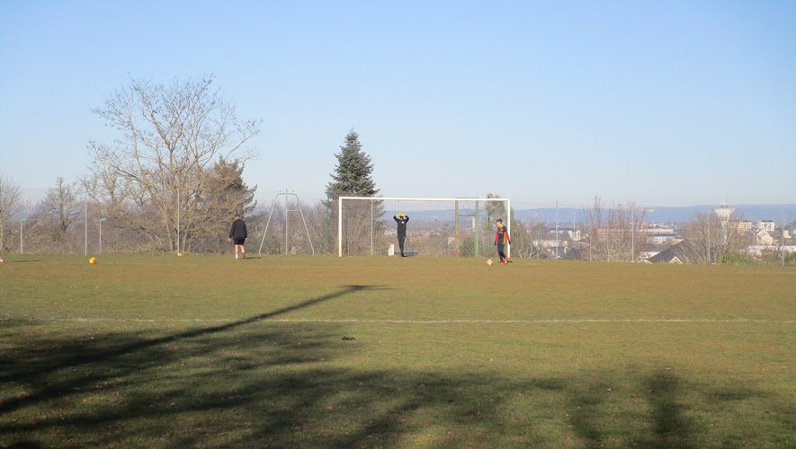 Le stade de Lagarrigue aura sa pelouse en synthétique.