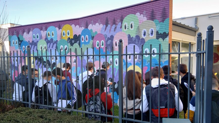 Les collégiens ont découvert, à travers les rues, un parcours street art