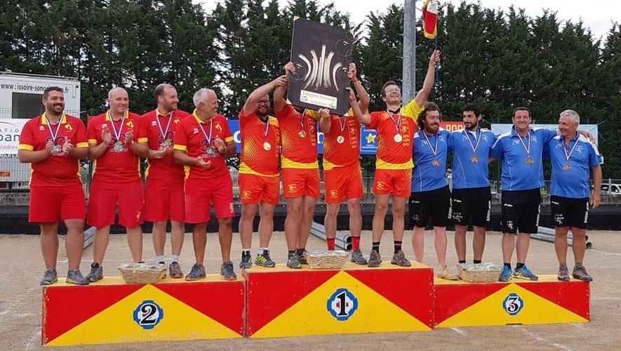 Sébastien et Guillaume Septfonds, Fabien Druot, Florian Capus-Septfonds ont remporté  le titre   national honneur.