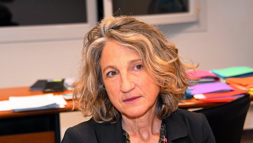 Claudine Lajus, Directrice académique des services de l'Education nationale en Aveyron. 