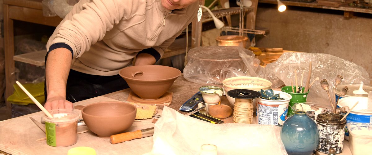 Assiette en céramique Roos faite à la main pour une touche jeune - ARTISANN