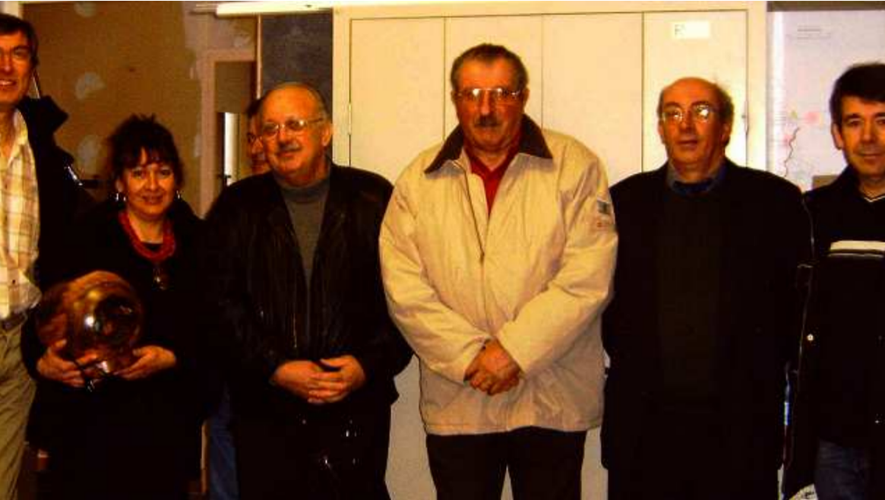 Plusieurs anciens présidents des quilles de huit rassemblés, dont Henri Recoules (au centre) et Rémy Ginestet. 
