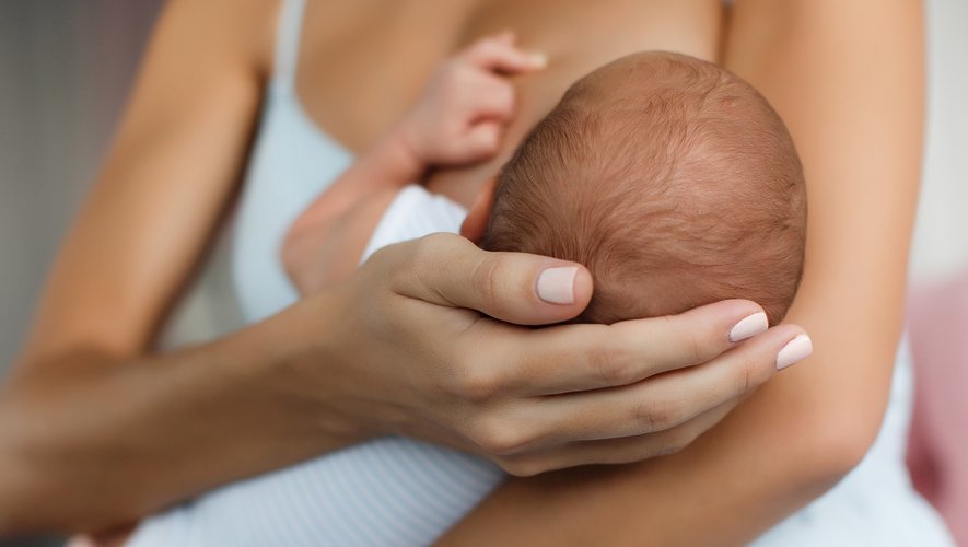 Covid-19 : les mères vaccinées transmettent des anticorps via le lait maternel