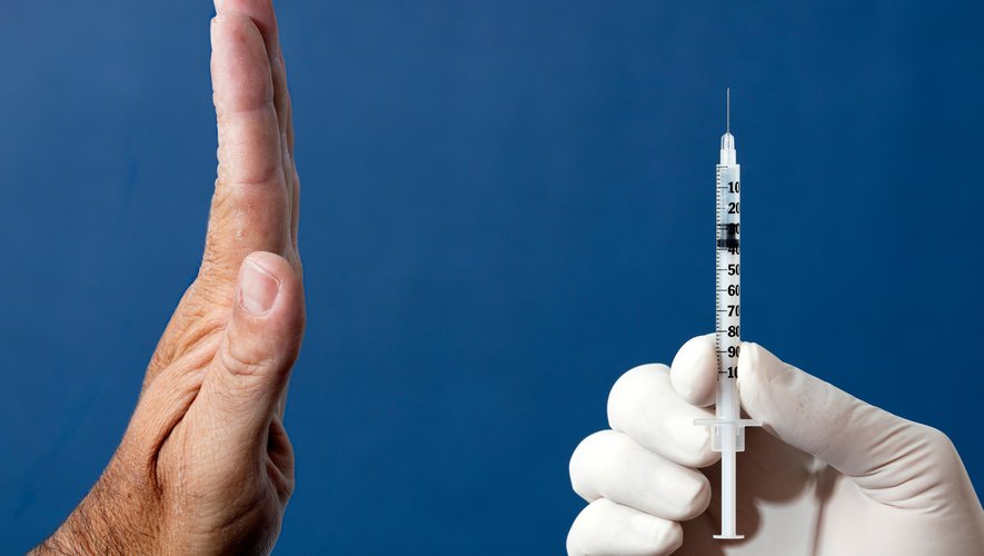 Entre 500 000 et 800 000 personnes risquent de perdre leur pass sanitaire le 15 janvier, faute de schéma vaccinal complet.