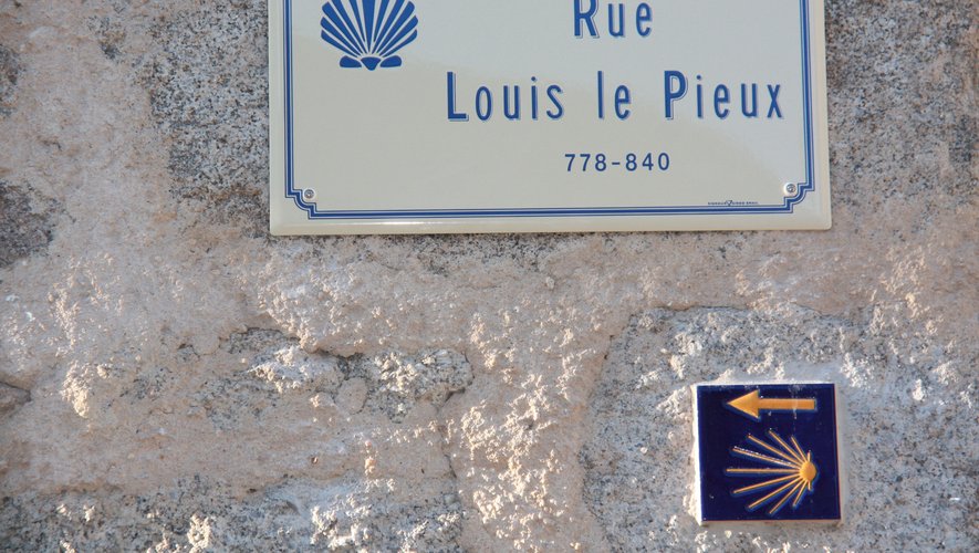 La rue Louis le Pieux est sur le chemin de Saint-Jacques