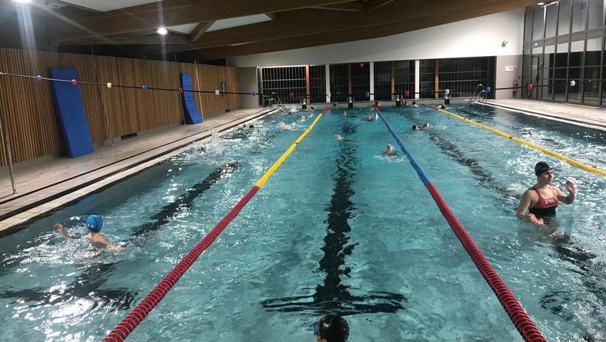 Les Dauphins ont repris les entraînements d’hiver à la piscine de Capdenac. Photo DR.