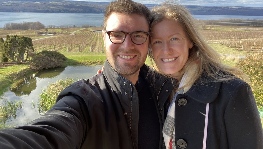 Avec sa compagne originaire de Vancouver, Jean-Baptiste Bancarel partage sa passion pour le vignoble français.@JPB