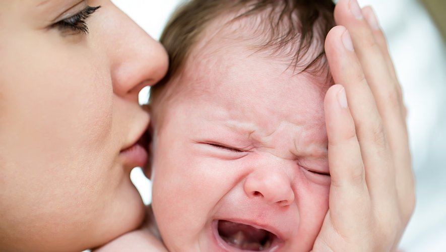 Bébés : trop d’opérations du frein de la langue non justifiées