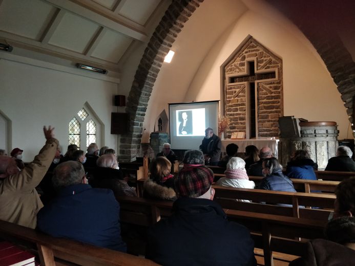 Raymond Laurière a animé une conférence sur l'histoire du temple et d'Idebert Exbrayat.