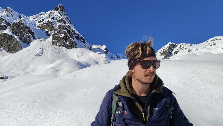 Titulaire depuis le 4 février du monitorat de ski, le Ruthénois Paul-Henri Treilles enseigne à l’école évolution 2 de Tignes.