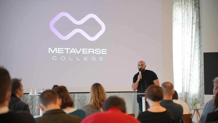 Ridouan Abagri, co-fondateur du Metaverse College, ce vendredi 11 mars à Paris.