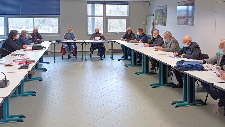 Les maires de 12 communes de Decazeville communauté ont décidé de mesures solidaires.