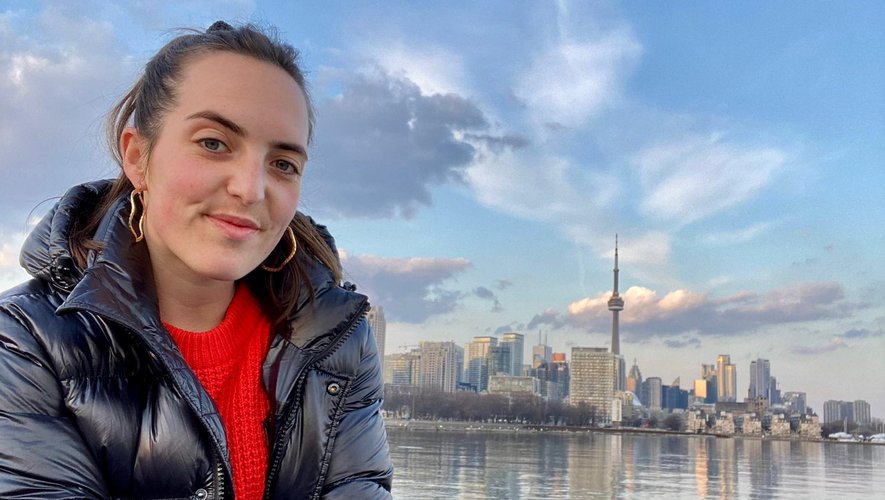 Camille Cérès vient tout juste de poser ses valises à Toronto, la plus grande métropole canadienne qui séduit de plus en plus de jeunes Français.	@CC