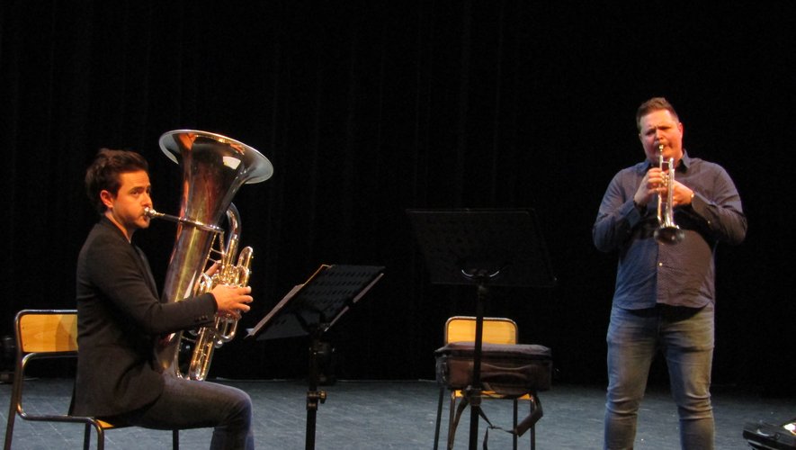 Romain (trompette) et Thomas (tuba) lors du "raccord"...