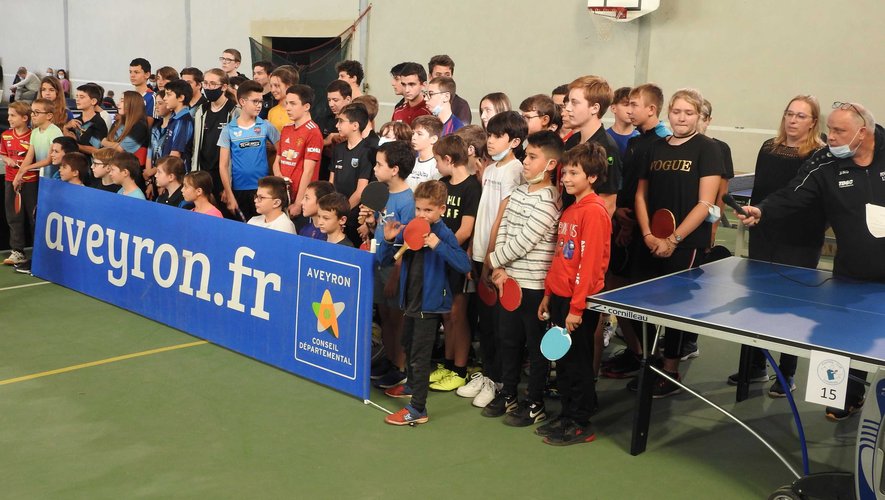 Le Ping-pong Club lioujacois, deuxième club de l’Aveyron en nombre de licenciés est très sollicité pour les compétitions départementales.