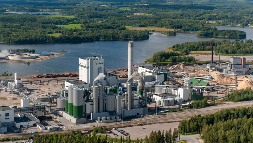 Metsä Fibre et Veolia s'associent pour produire du biométhanol à partir de pâte à papier.