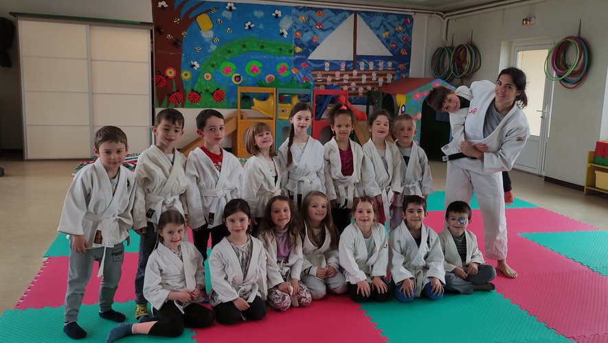 Les enfants initiés au judo