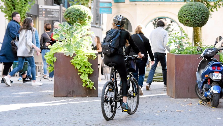 Les cyclistes prennent chaque jour davantage de place en ville.