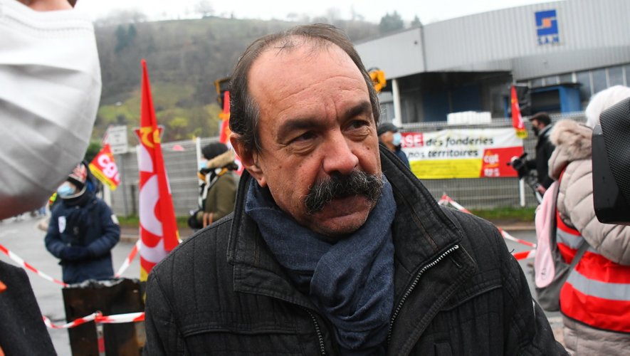 Philippe Martinez, le 1er décembre à Viviez, lors d'un large rassemblement en soutien des anciens salariés de Sam.