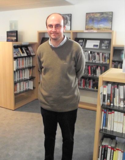 Sylvain Rovera, un bibliothécaire au service et à l’écoute de tous.