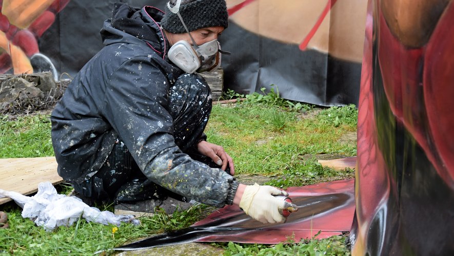 Depuis 20 ans, Scaf trimbale ses bombes de peinture partout dans le monde.