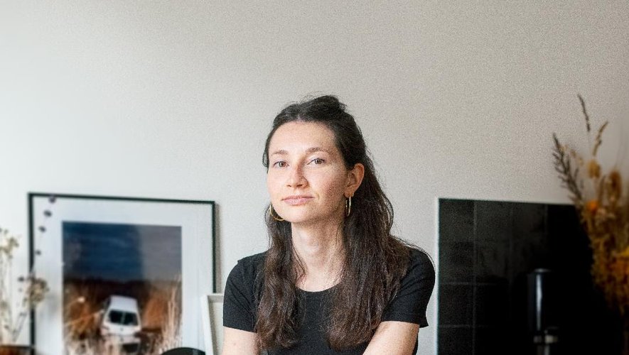 Jade Estival a rejoint la maison Hurel en 2019 et travaille pour Dior, Chanel, Armani ou encore Valentino.	@JE
