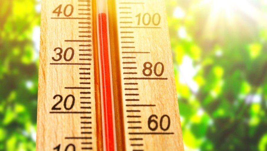 Si des températures élevées sont déjà attendues ce week-end, elles devraient dépasser les 30 °C sur une grande partie du pays, voire 35 °C par endroits dans le Sud-Ouest.