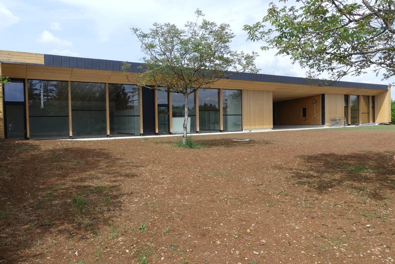 L’espace multiservices avec le centre de loisirs est en construction.