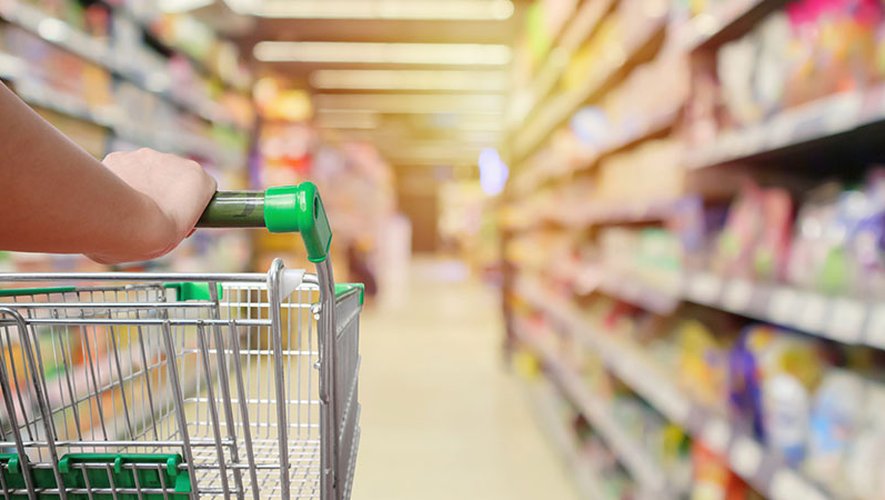 Pour lutter contre l’inflation, les enseignes de supermarchés multiplient les gestes en faveur du pouvoir d’achat du client. 