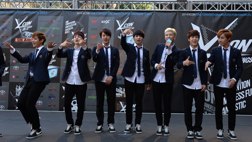 Se disant "épuisé", le groupe de K-pop BTS a annoncé une "pause" pour que chacun des sept jeunes hommes le composant se concentre sur son propre parcours.
