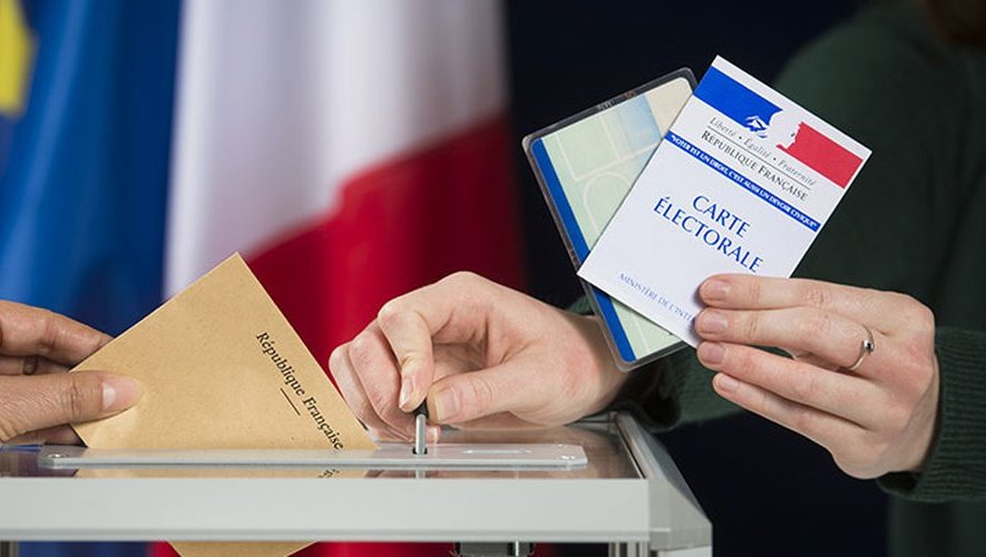 Les bureaux de votes du Sud-Aveyron devraient logiquement avoir des bulletins "Michel Rhin" dimanche.