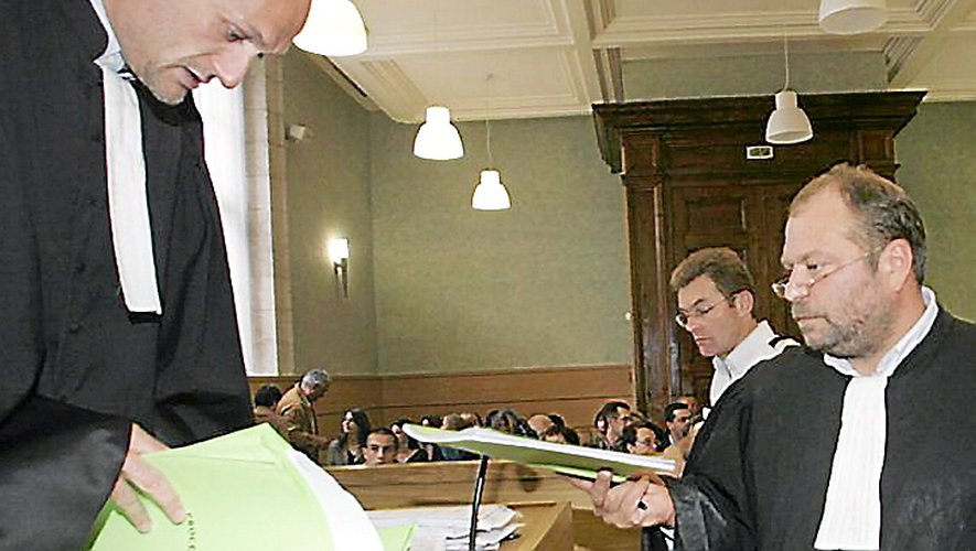 Stéphane Mazars et Éric Dupond-Moretti, au tribunal de Rodez en 2006.