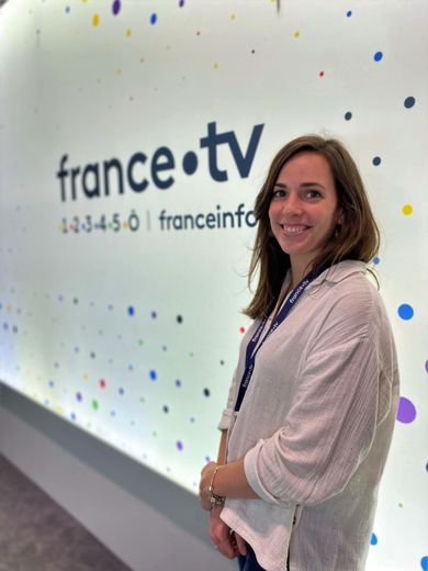 Après plusieurs piges dans l’audiovisuel privé, Sandra Fel a rejoint les équipes de France Télévisions en 2020.	@SF