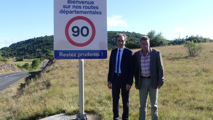 Les nouveaux panneaux ont été dévoilés par le président Arnaud Viala et le conseiller départemental Christophe Laborie.