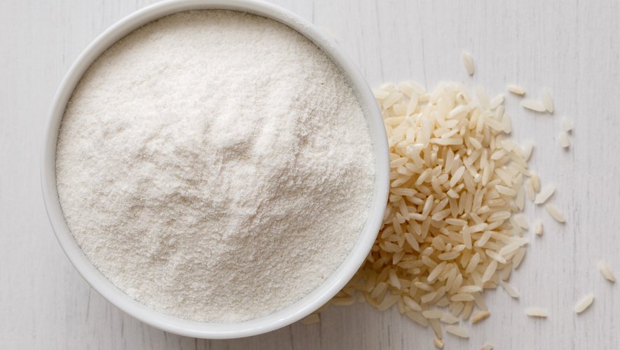 Sous la forme de grains, de poudre, ou d'eau, le riz est (re)devenu un allié incontournable pour les cheveux ternes et les peaux matures, sèches, ou à tendance acnéique.