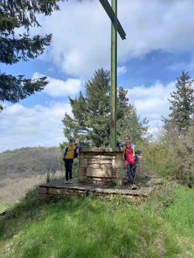 La croix de Cadars.