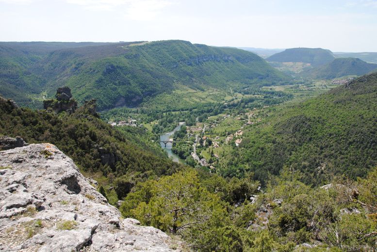 les gorges de la Jonte, qui sont aussi des lieux de randonnées prisés.