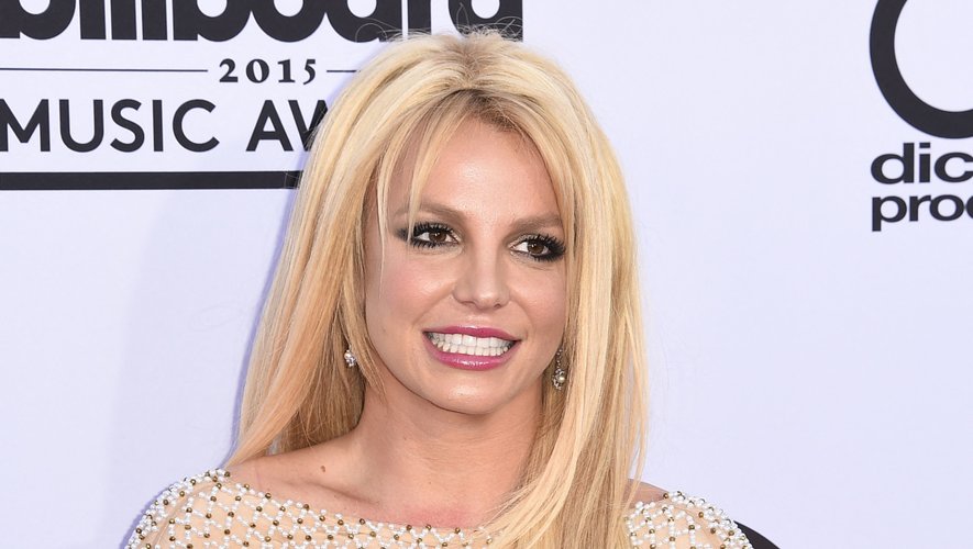 Elton John et Britney Spears unissent leurs talents pour une nouvelle chanson